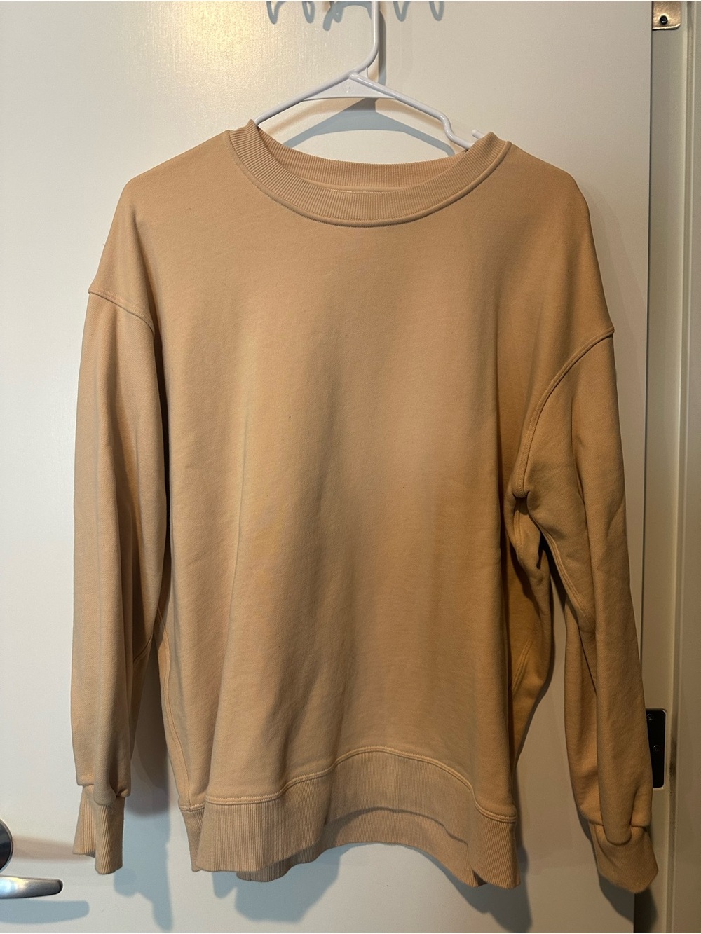 lululemon athletica Women's Crewneck Sweatshirt - Tan